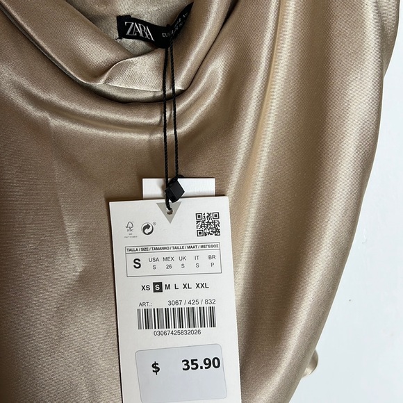 Zara spaghetti strap camisole with button detail and adjustable straps - Picture 4 of 5